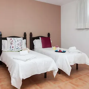 https://villa-royal-park-by-vacanzy-collection.hotelsfuerteventura.org